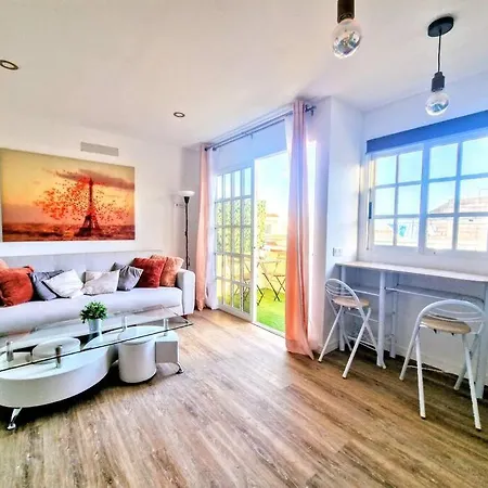 Moderno Loft Cerca De La Playa. 公寓