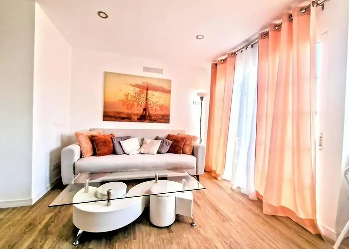 Moderno Loft Cerca De La Playa. דירה *