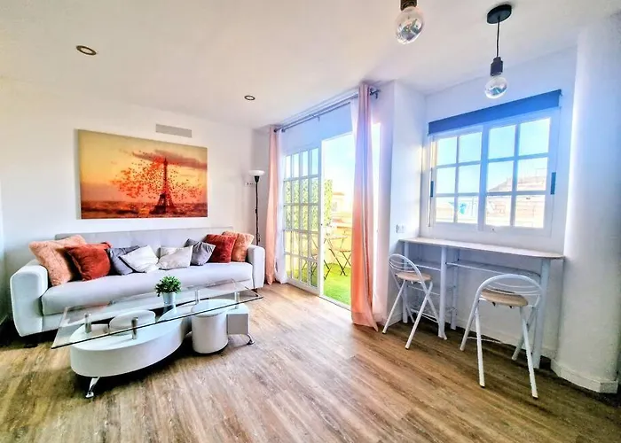 Moderno Loft Cerca De La Playa. דירה