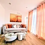 Moderno Loft Cerca De La Playa. Apartment *
