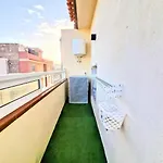 Moderno Loft Cerca De La Playa. *