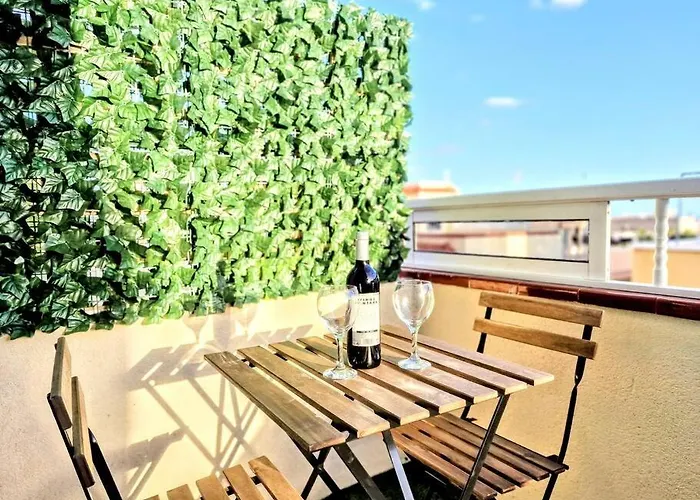 Moderno Loft Cerca De La Playa. Apartman